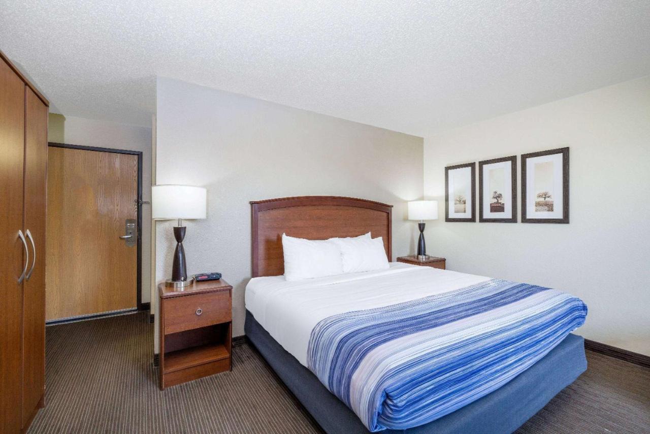 Americinn By Wyndham Dickinson Exterior foto